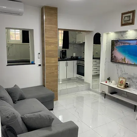 Sya Cozy Near Center Apartament Tirana